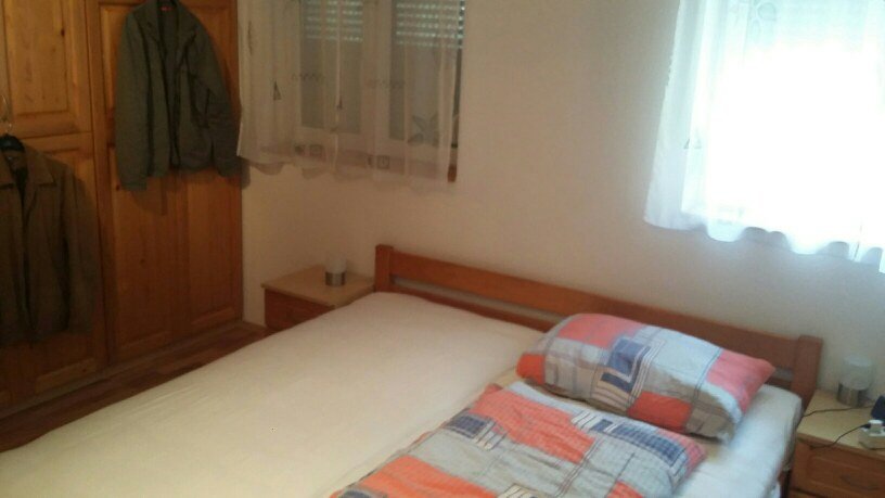 bedroom.