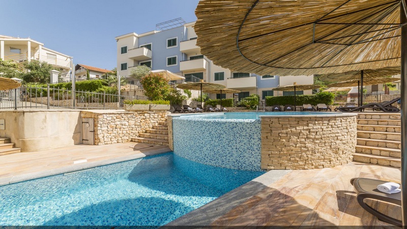 Buy apartments with swimming pool in Croatia - Panorama Scouting Immobilien.