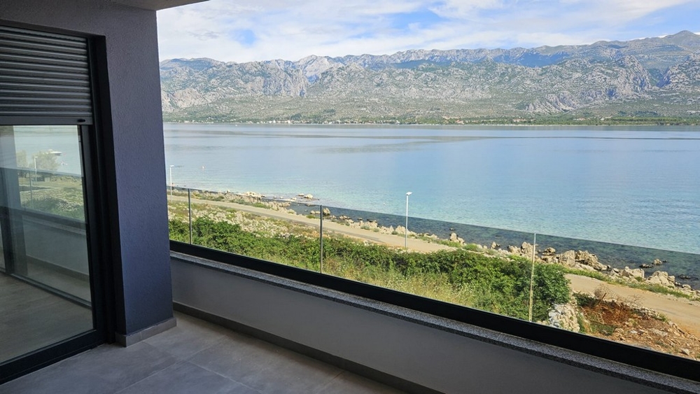 Seafront property for sale in Croatia - Panorama Scouting A2382 near Vinjerac, Zadar region.