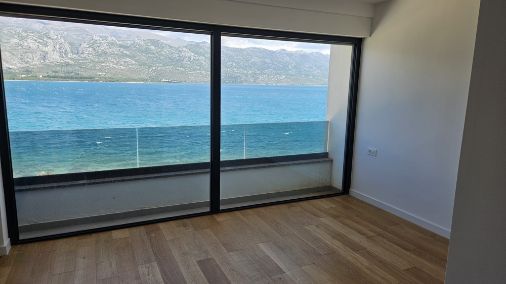 Modern roof terrace of property A2382 near Zadar in Croatia - Panorama Scouting.
