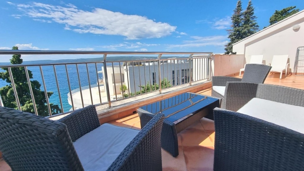 Furnished roof terrace of property A3016 in Selce near Crikvenica in Croatia - Panorama Scouting.