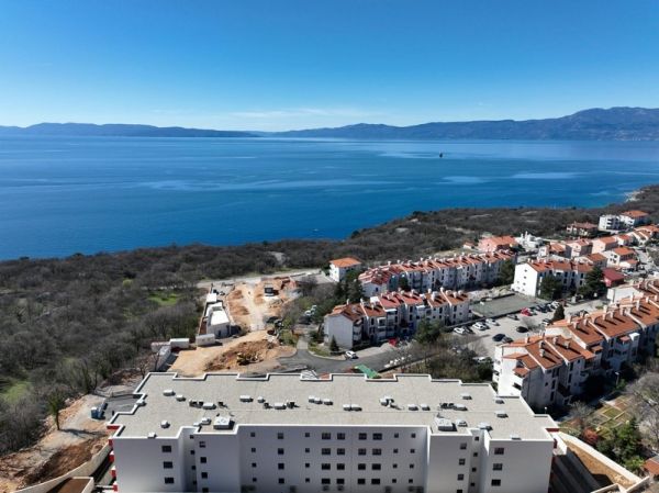 Apartment with sea view in Kostrena, Rijeka region, A3136 - Panorama Scouting