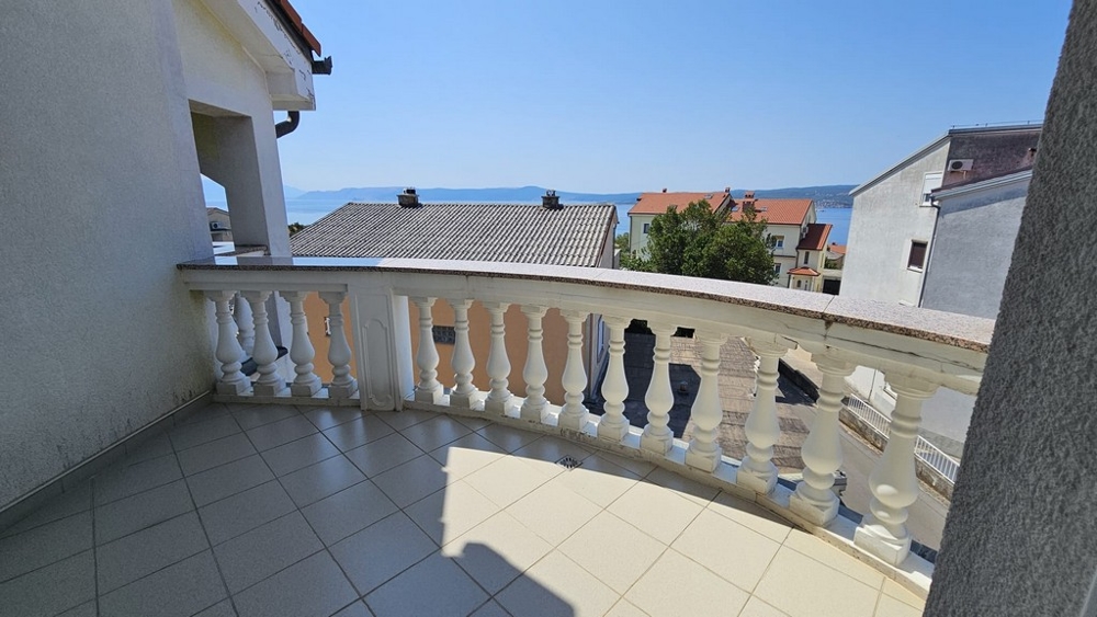 Buy a small holiday apartment in Croatia - apartment A3353 in Crikvenica.