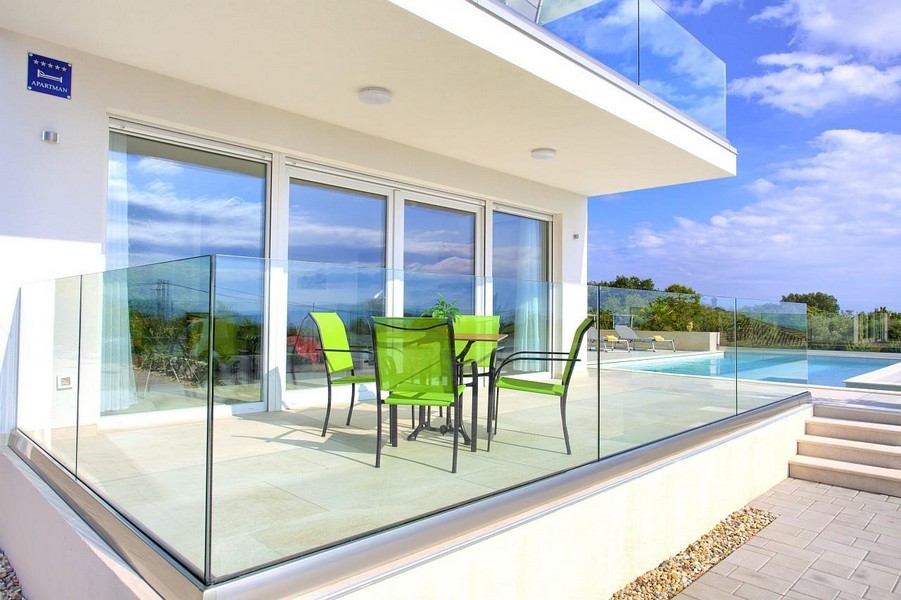 Buy a ground floor apartment in Croatia - Panorama Scouting A3445.