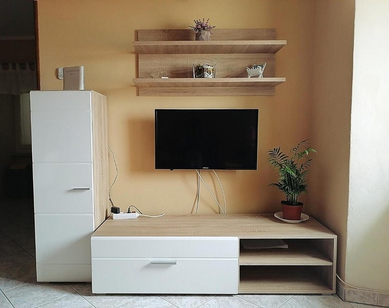 Living room with TV wall - property A3637.