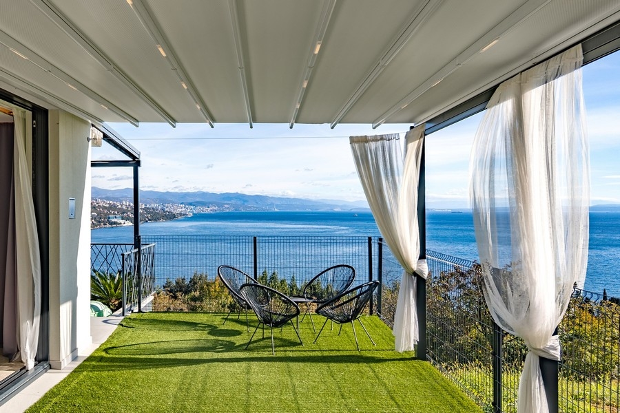 Buy apartment with sea view in Croatia - Panorama Scouting A3669.