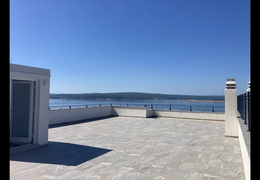 Roof terrace of the property A3733 in Dramalj near Crikvenica.