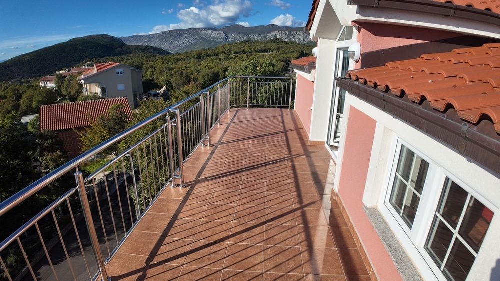 Top floor apartment in Crikvenica, Croatia for sale - Panorama Scouting A3765.