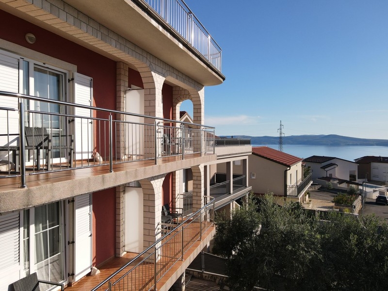 Apartment with large terrace and sea view for sale in Crikvenica.