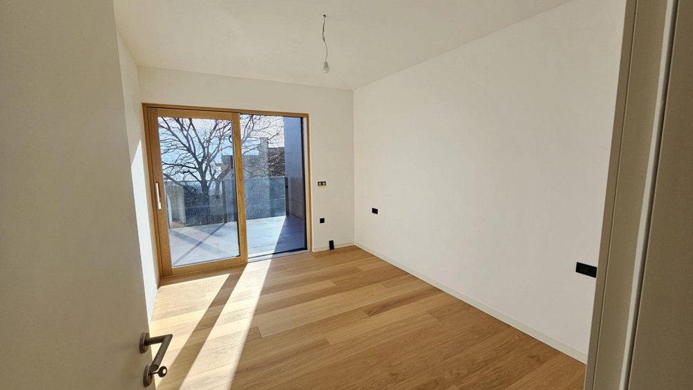 Room with a view of the greenery