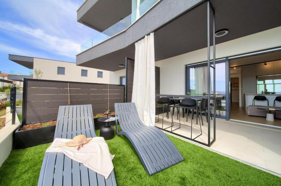 Apartment with garden on the ground floor in Krk for sale - Panorama Scouting A3838