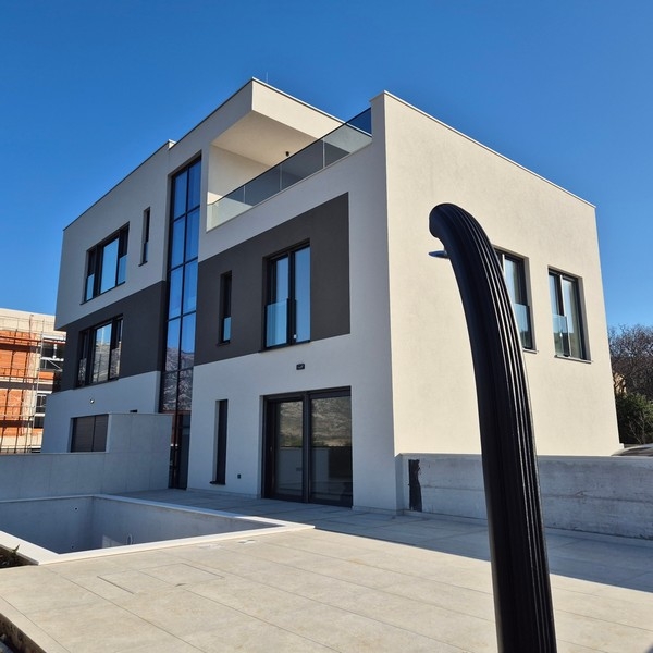 Apartment with pool for sale in Rovanjska, Croatia.