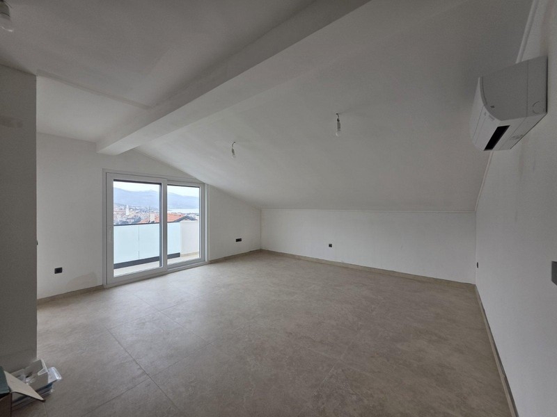 Attic apartment for sale - A3859.