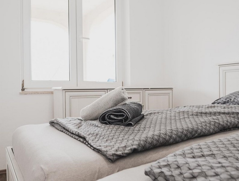 Bedroom with double bed