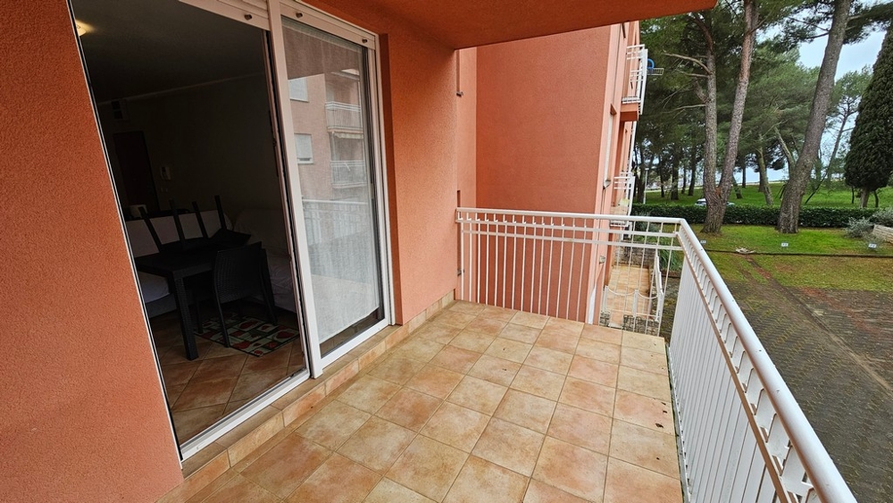 Terrace with a view of the seashore - property A3862, apartment.