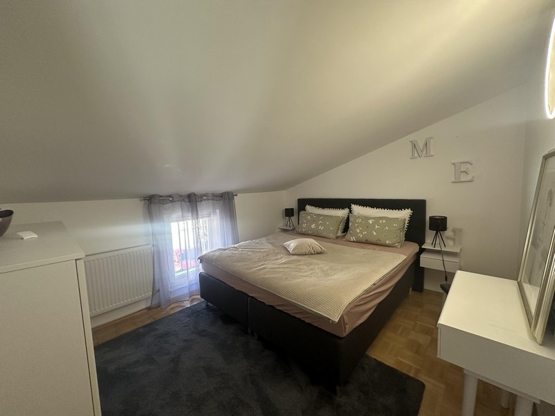 Bedroom in the attic with double bed
