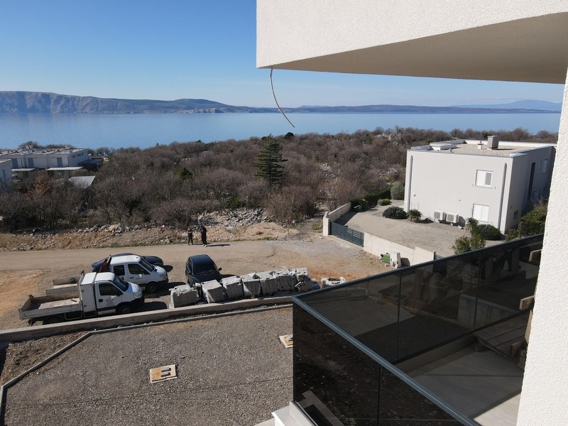 Apartment for sale in Smokvica Krmpotska near Novi Vinodolski.