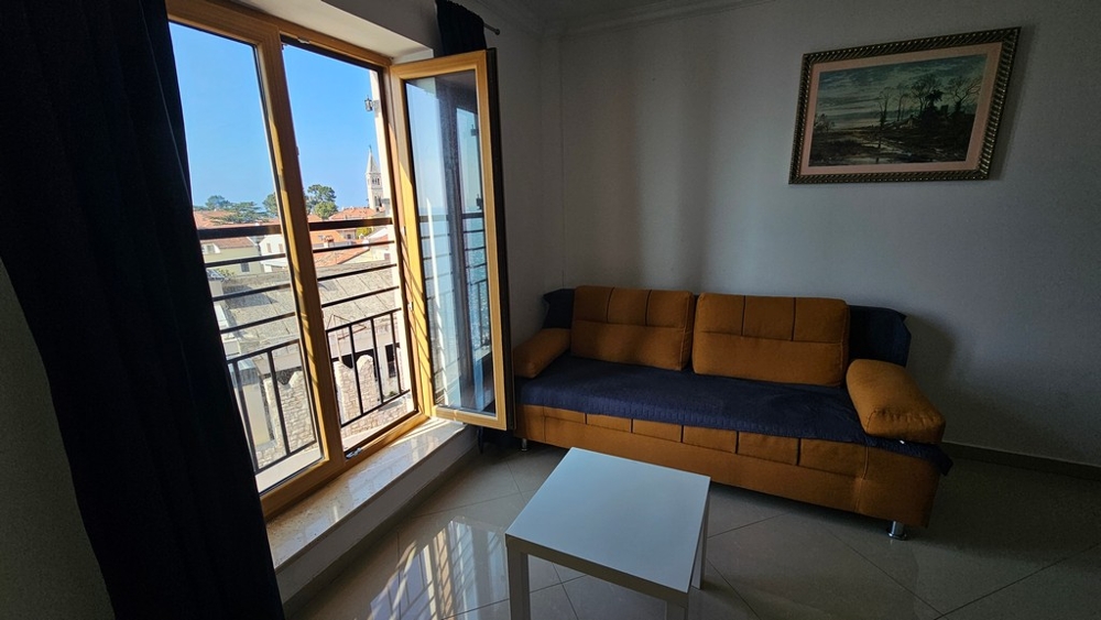 Living area of ​​offer A3894 near the sea in Novigrad, Istria.