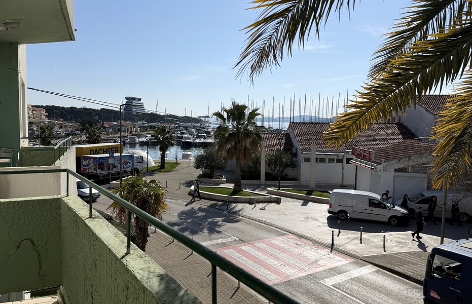 Apartment in Vodice city center - A3903.