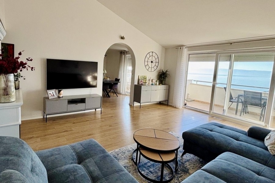 Buy a bright apartment in Croatia - with sea views.