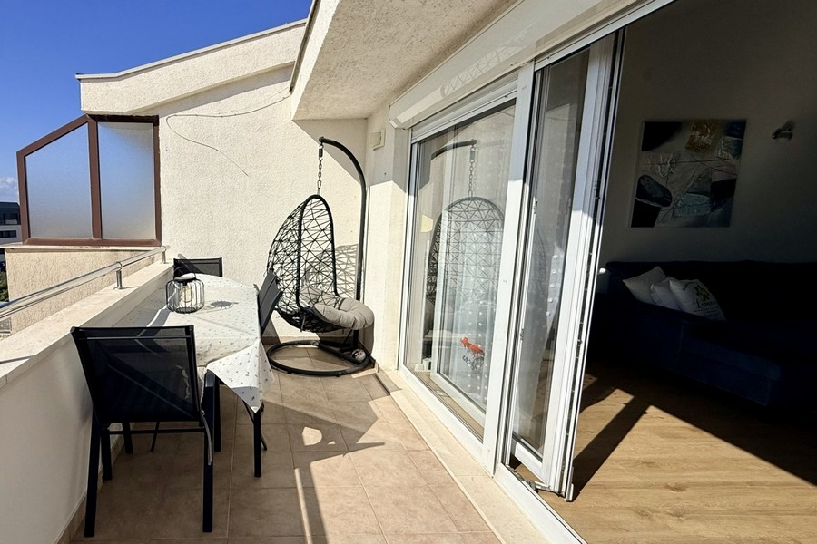 Terrace of apartment A3905 in Split, Dalmatia - real estate agent is Panorama Scouting.