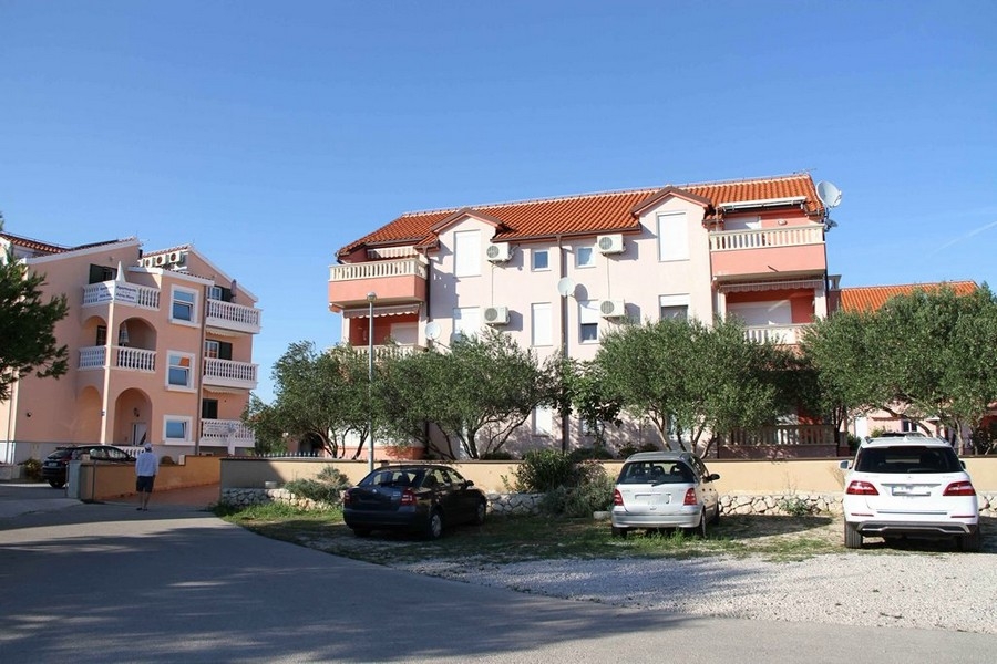Buy cheap apartment near the sea in Srima, Croatia.