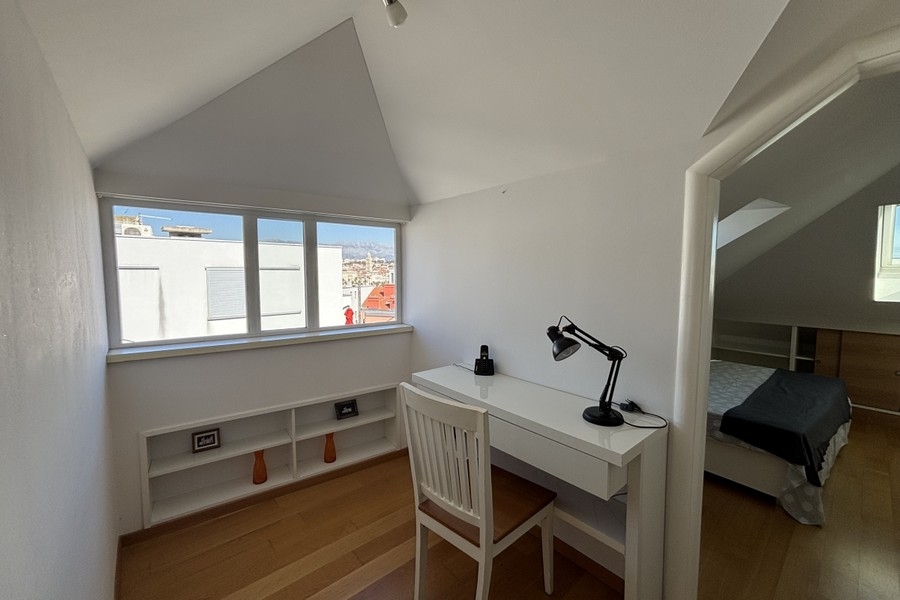 View of the work area of ​​the apartment.