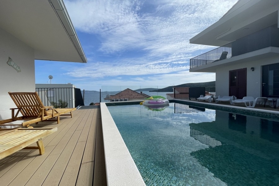 Buy an apartment with pool use in Croatia.