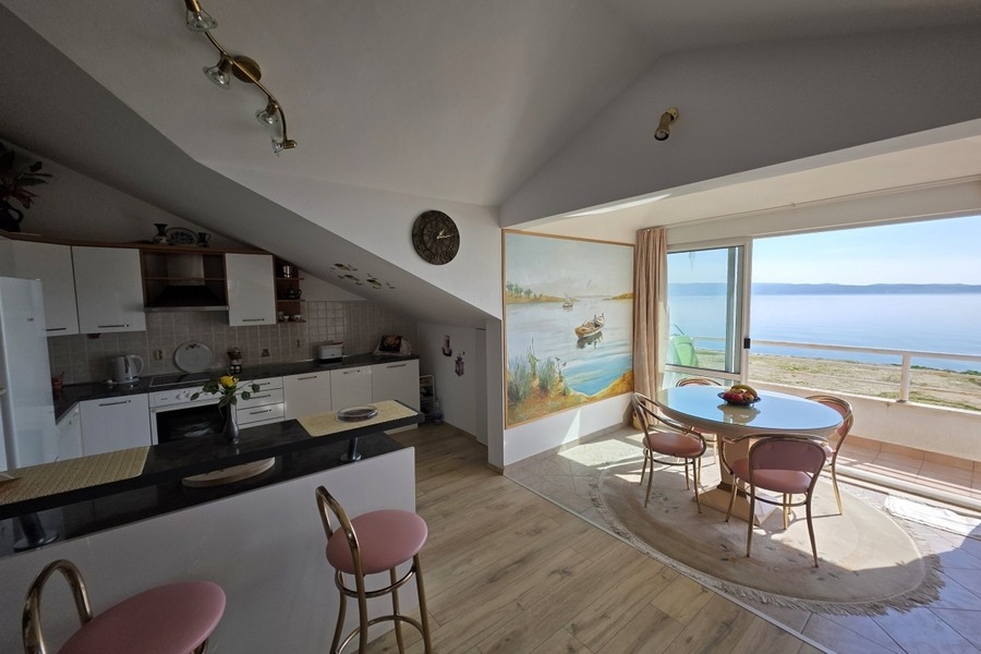 The apartment is located near the sea in Split, Dalmatia.