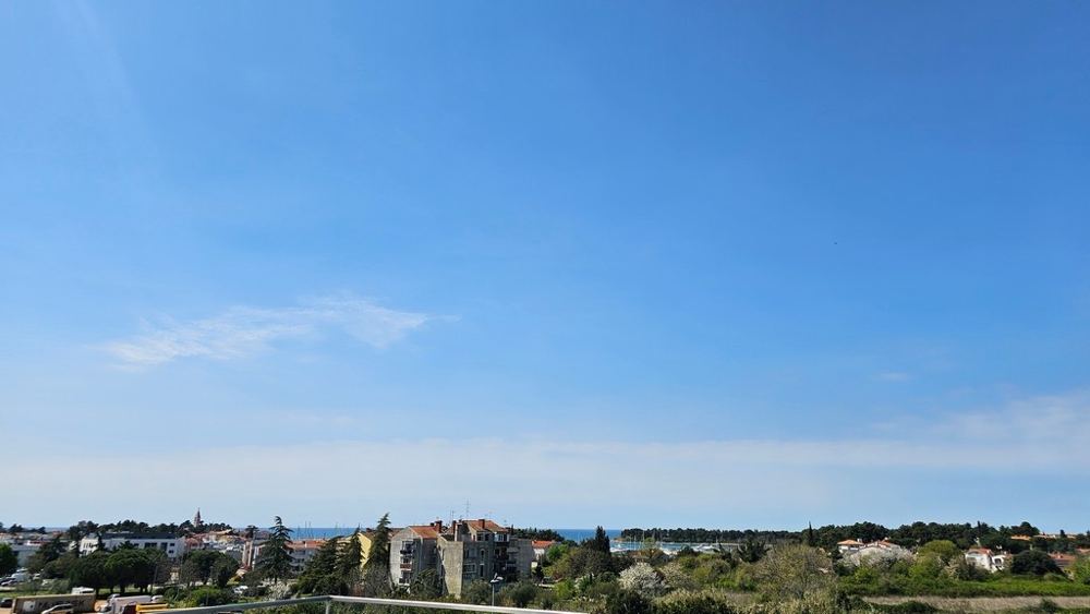 From the roof terrace you can enjoy a view of the sea.