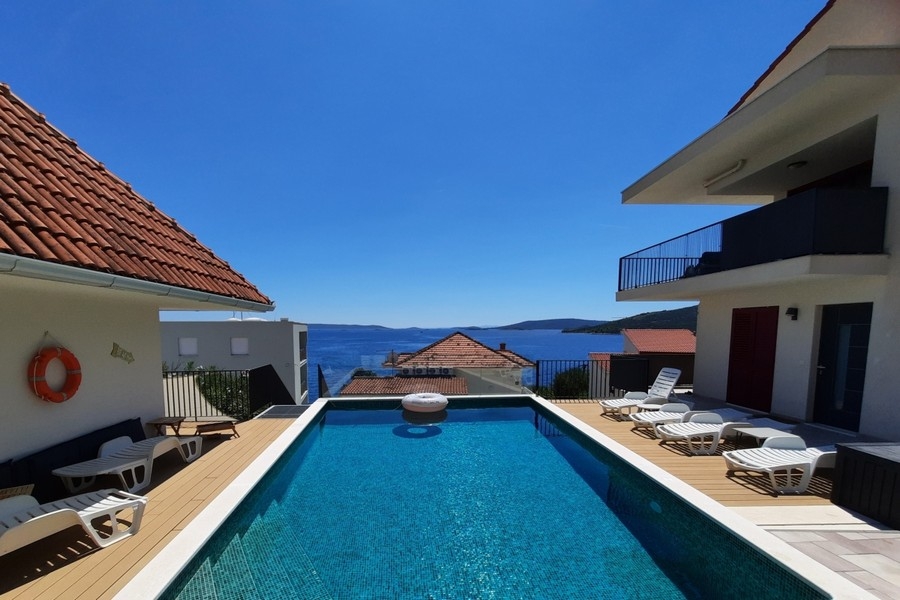 Community pool of offer A3940 - with sea views.