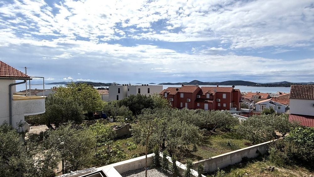 Panoramic views of the sea and surroundings from the apartment