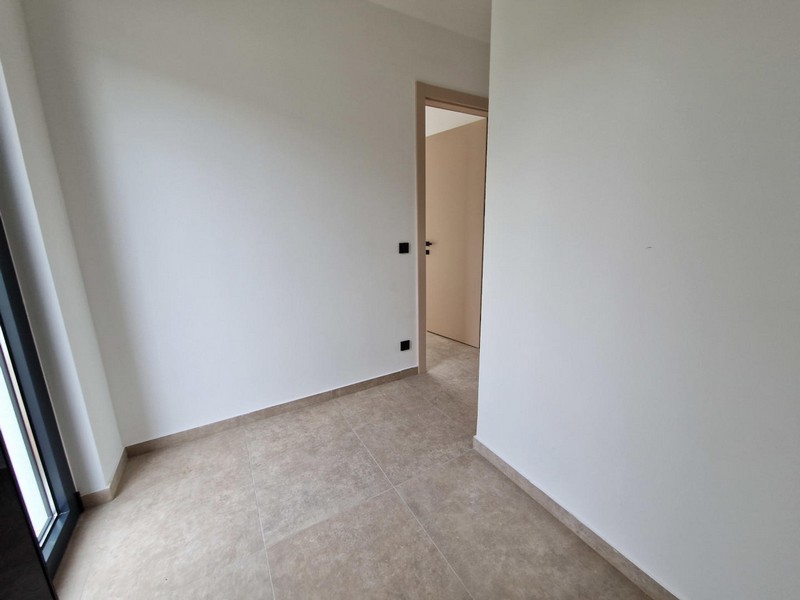 Hallway and entrance.