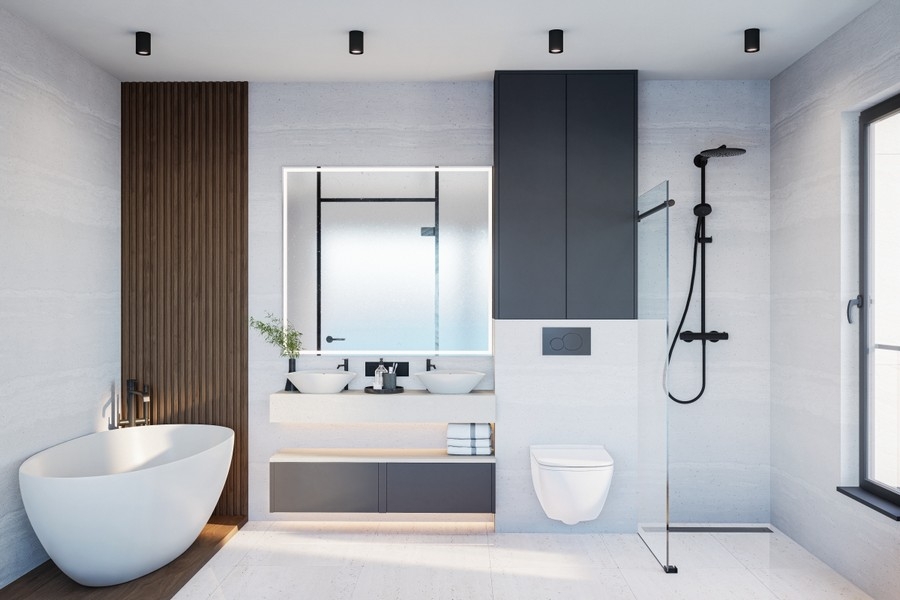 Bathroom with free-standing bathtub