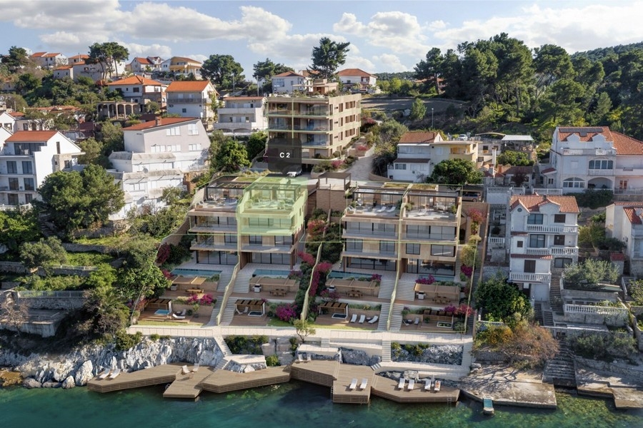 Exclusive residential complex right by the sea on Ciovo