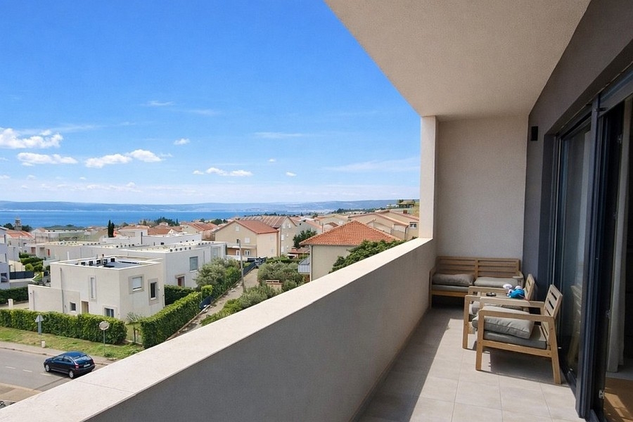 Terrace with sea views in modern apartment