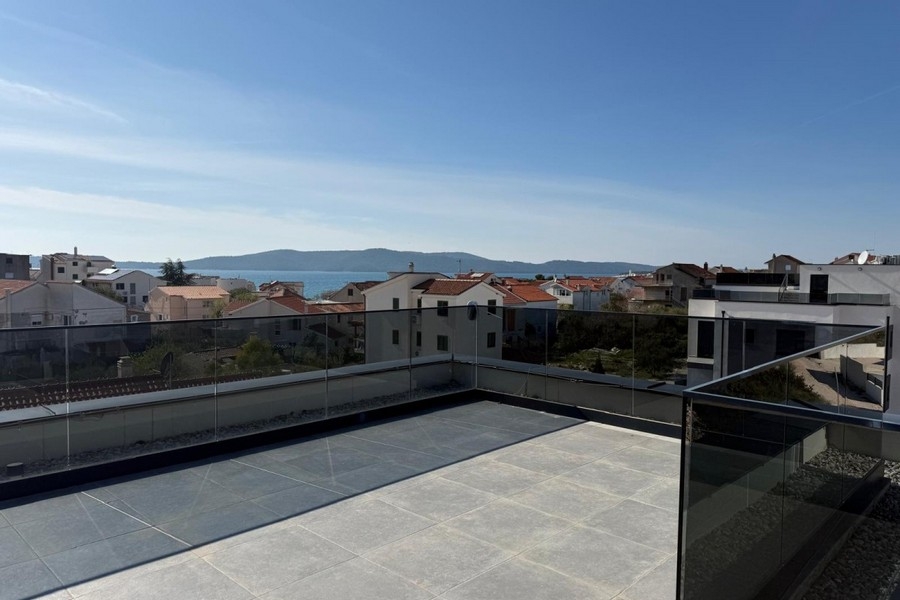 Large terrace with sea views and glass railings