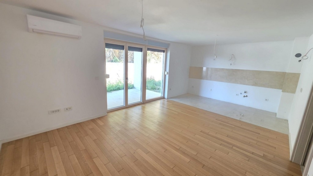 Open living room with kitchen connections