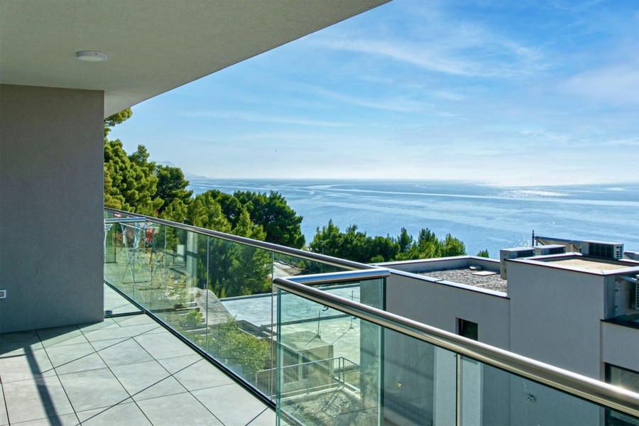 Loggia with panoramic sea views in Makarska