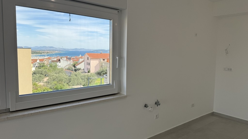 Bedroom with sea view