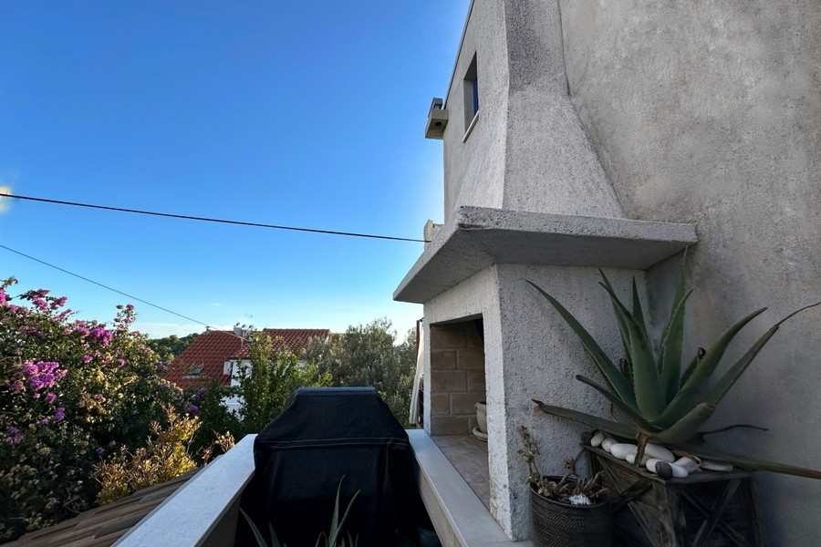 Exterior view of the apartment on Hvar