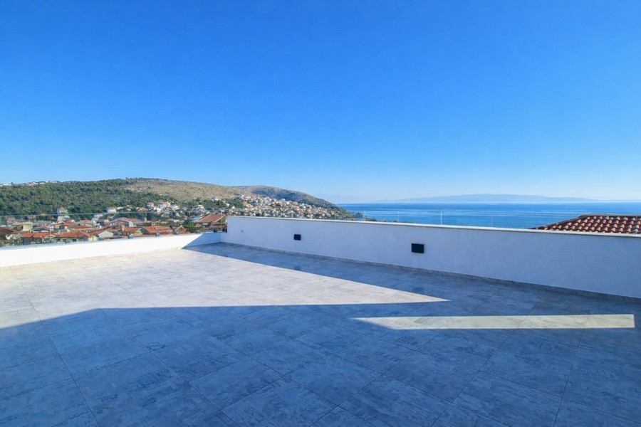 Roof terrace with sea views of Ciovo in Croatia
