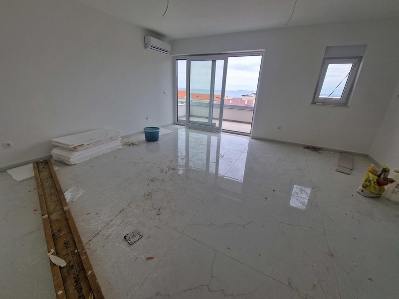 Bright living space in the new building