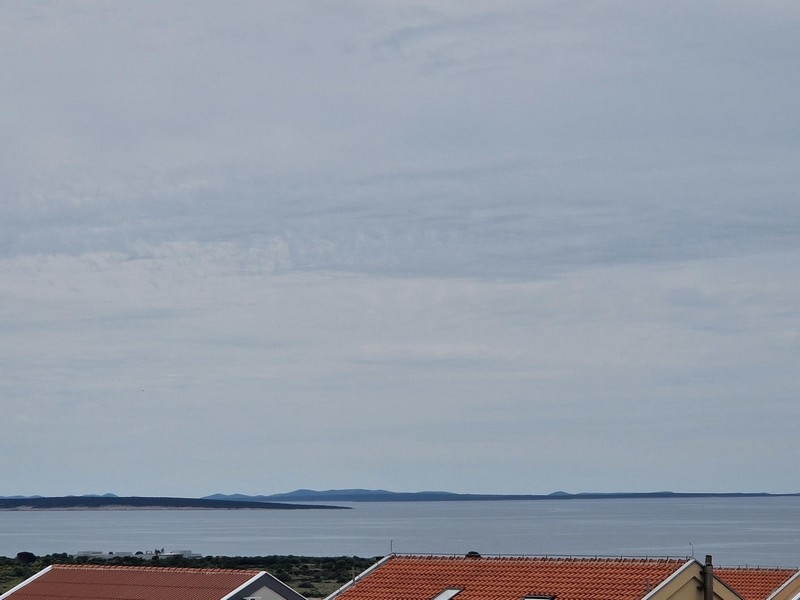 Newly built apartment with sea views in Novalja