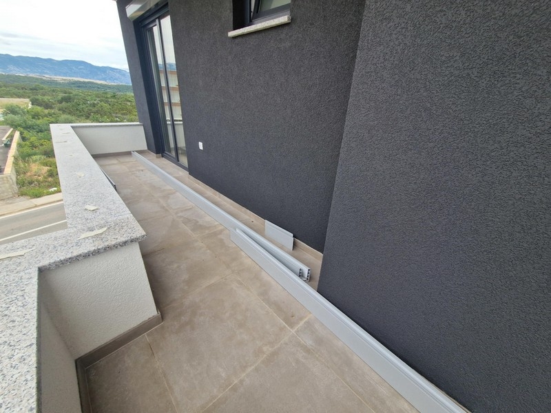 Covered terrace with sea views