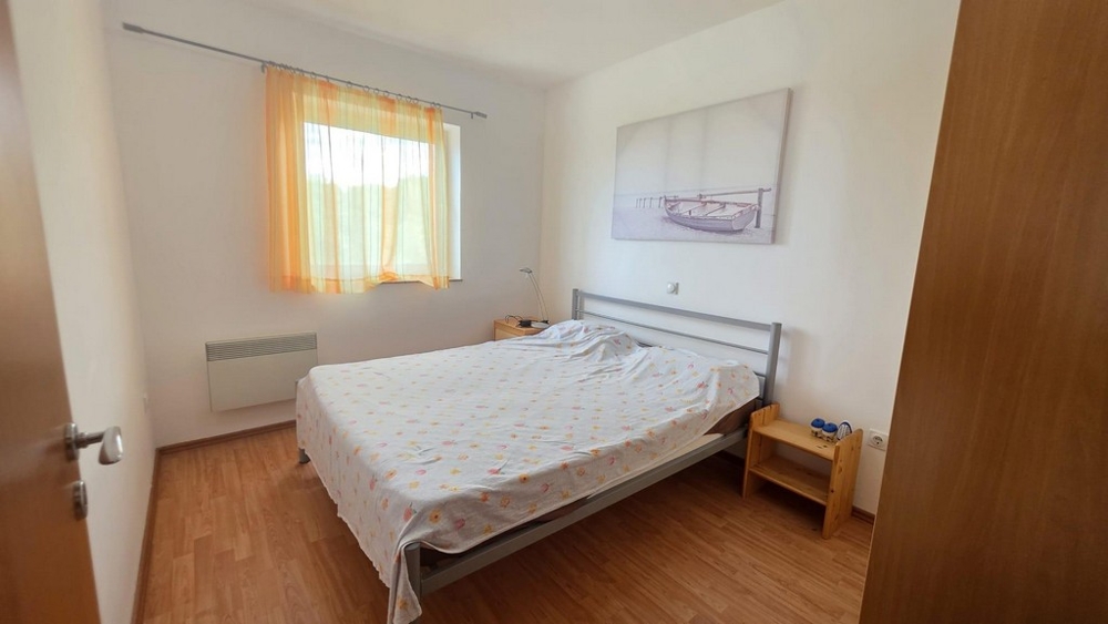 Bedroom with double bed