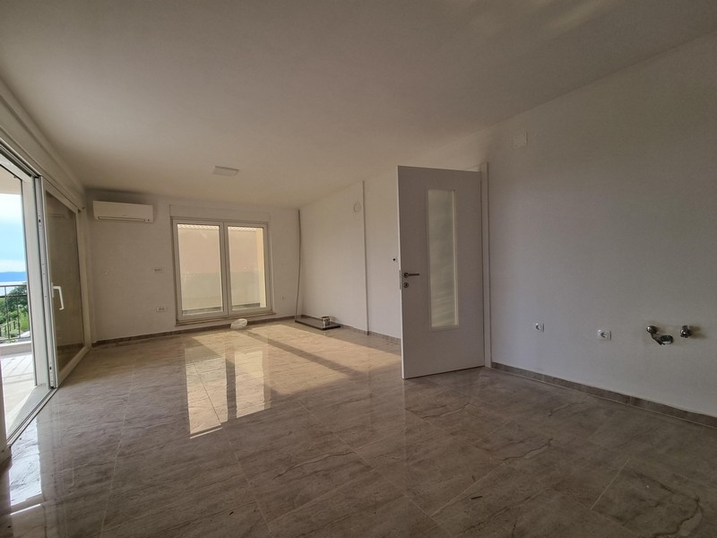 Bright room of the new apartment in Njivice on Krk