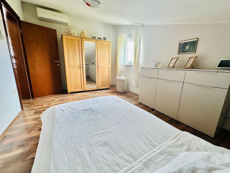 Second bedroom with wardrobe and chest of drawers