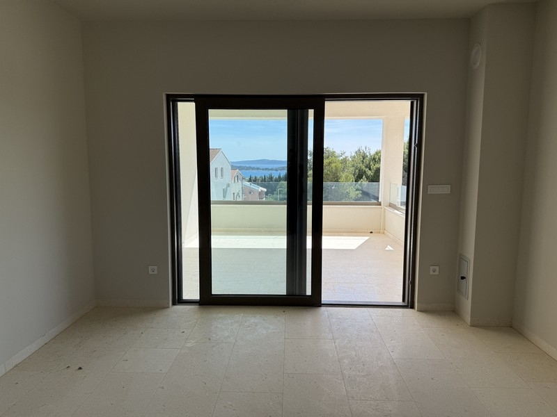 Modern new apartment near the beach in Vodice