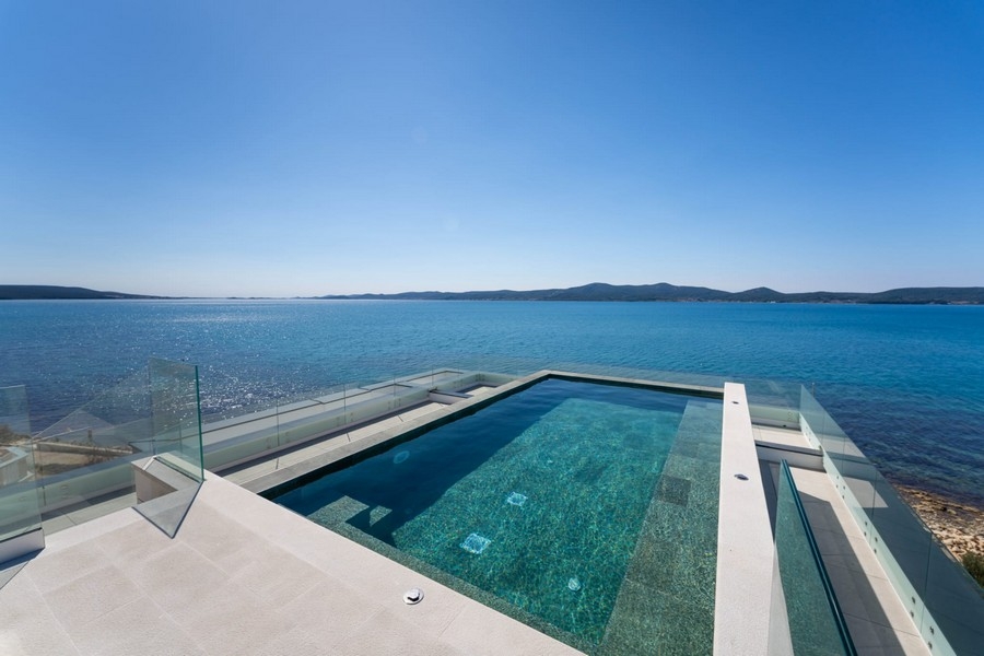 Rooftop infinity pool with sea views